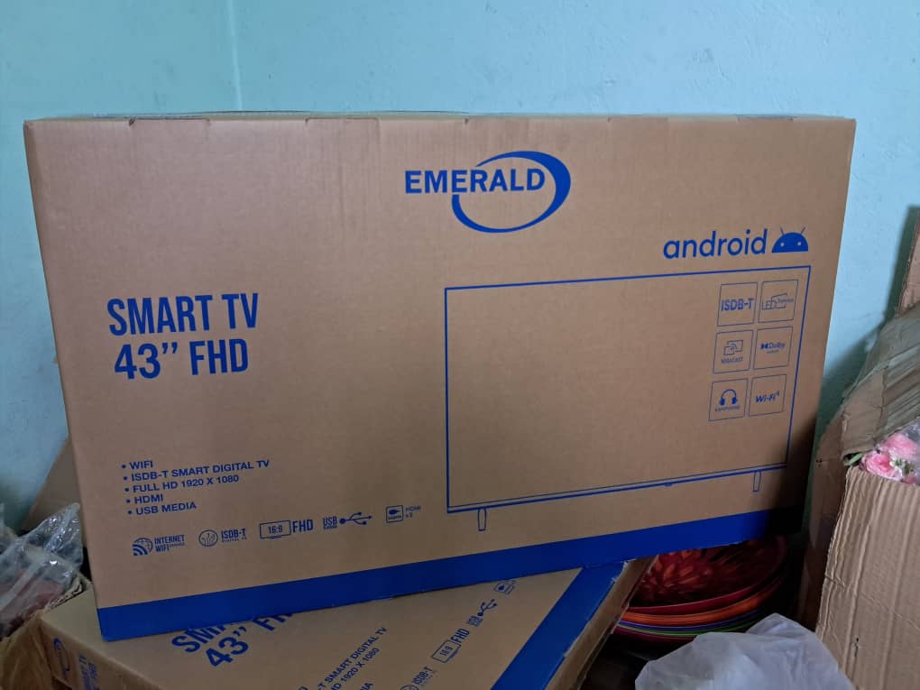 Smart TV EMERALD 43 pulgadas 290 -310