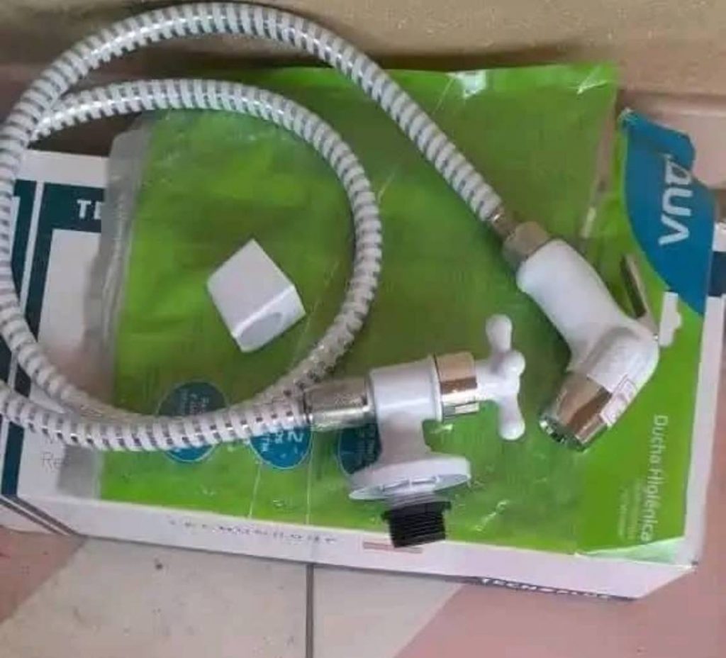 541816290_122177895788494438_7689527230302081640_n