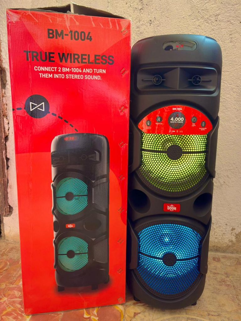 BOCINA-🔈-4000W-con-Bluetouth-Marca-BOOM-90-100usd