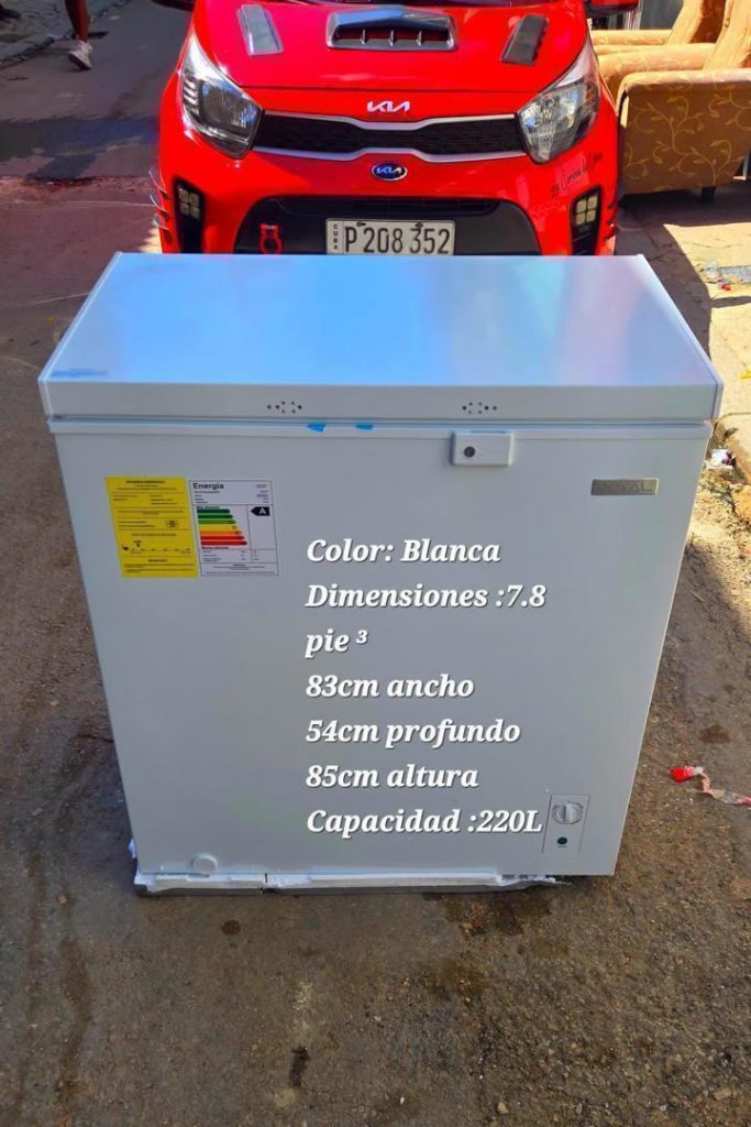 Nevera-Royal-de-7.8-pies-trae-2-cestas-250-260usd-2